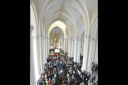 La Catedral de la Virgen María Inmaculada también se llenó de fieles.