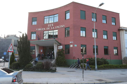 Imagen de archivo del Instituto de Enseñanza Secundaria Virgen de la Encina. L. DE LA MATA