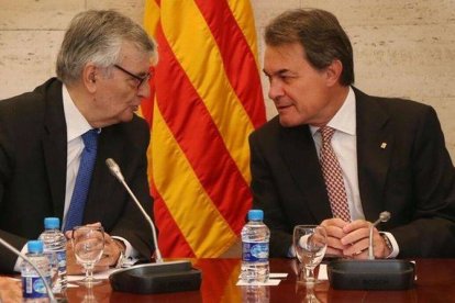 El fiscal general del Estado, Eduardo Torres-Dulce, y el 'president' de la Generalitat, Artur Mas, el pasado 8 de julio.