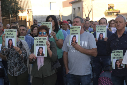Concentración para pedir justicia por la desaparición de Esther López. FERNANDO SANZ