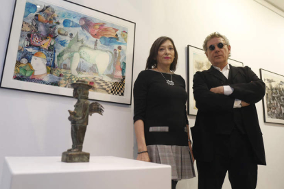 Alexandra Domínguez y Juan Carlos Mestre comparten exposición en la galería Ármaga. FERNANDO OTERO