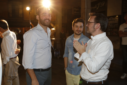 La candidatura popular, liderada por Ester Muñoz, en la Catedral. RAMIRO