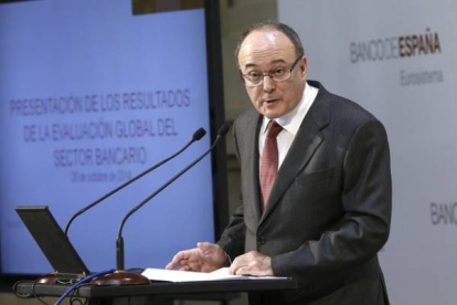El gobernador del Banco de España, Luis María Linde, este domingo en Madrid.