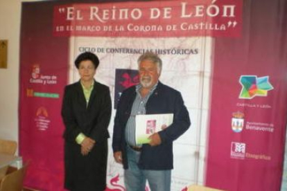 Gregoria Cavero, profesora de la ULE, y Laureano Rubio, director del seminario y catedrático.