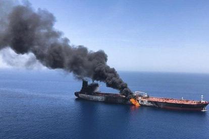 Uno de los petroleros atacados en el golfo de Omán.