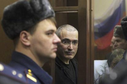 Mijail Jodorkovski, durante un juicio celebrado en Moscú, el 30 de diciembre del 2010.