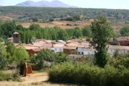 Vista del pueblo de Valporquero de Rueda que está sin agua