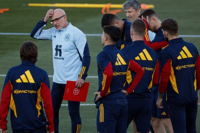 Luis de la Fuente debuta hoy en el banquillo como nuevo seleccionador de España. MARISCAL