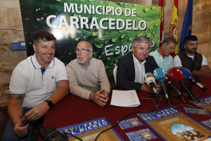 Daniel Franco, Óscar Ramos, Raúl Valcarce, Pedro García y Agustín Valcarce. L. DE LA MATA