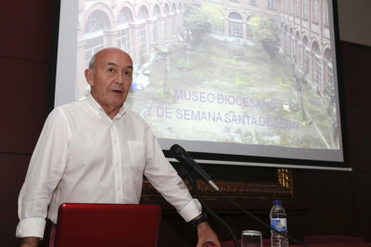 El arquitecto Félix Compadre, presenta el proyecto del Museo de la Semana Santa de León