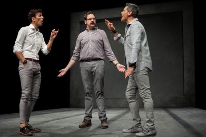 Cristóbal Suárez, Jorge Usón y Roberto Enríquez componen el reparto de ‘Arte’. DL