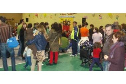 El festival de los centros infantiles es uno de los actos más multitudinarios del programa de Navida