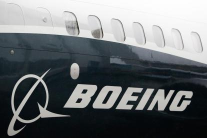 El logo de la compañía aérea en un Boeing 737 MAX.