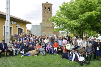 Castellanos celebró la fiesta reuniendo a los pueblos del municipio de Santa María del Monte. ACACIO