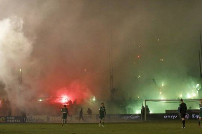 Aspecto del Apostolos Nikolaidis Stadium, el domingo pasado, durante el derbi entre el Panathinaikos y el Olympiacos.