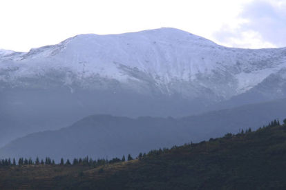 Montañas nevadas en la comarca del Bierzo. ICAL