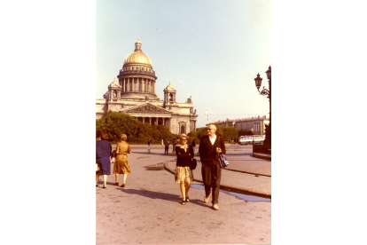 1976. Doireann  MacDermott y Ramón Carnicer en Leningrado. ARCHIVO DOIREANN MACDERMOTT