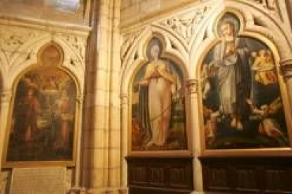 Detalle de las pinturas restauradas en anteriores ediciones, ubicadas en la capilla de San Antón