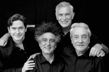 Javier Bermejo, Alberto Díaz, Gerardo Vergara y Miguel Barajas son los responsables de la compañía teatral La Submarina. DL