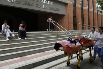 Medicina se sumaría en León a los títulos que ya oferta la Facultad de Ciencias de la Salud. FERNANDO OTERO