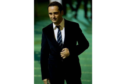 El cantautor chileno Jorge Drexler posa en la alfombra verde del Palacio de Congresos de Madrid.