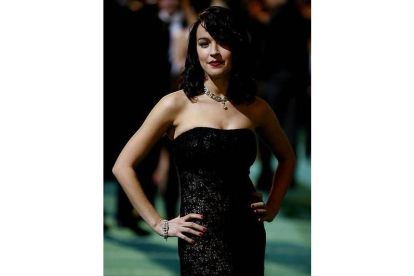 La actriz Verónica Sánchez, una de las protagonistas de Las 13 rosas, con un look años 50.