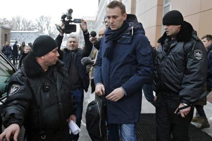 Alexéi Navalni en una foto de archivo durante una de sus detenciones. YURI KOCHETKOV
