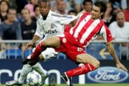 El delantero brasileño comenzará el partido compartiendo banquillo con el recuperado Zinedine Zidane
