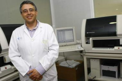 El hematólogo José Antonio Rodríguez García, autor de la tesis doctoral.