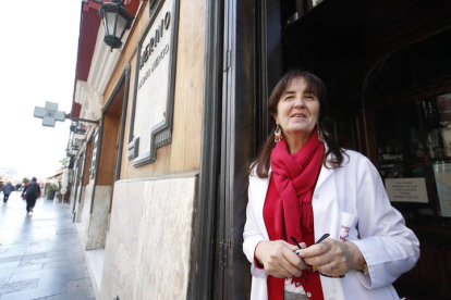 María José Alonso, de la farmacia Merino. RAMIRO