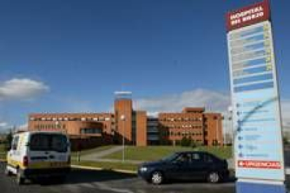 El Hospital del Bierzo experimenta una saturación de usuarios de camas y del servicio de urgencias