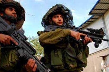 Soldados israelíes durante una operación al interior de la Franja de Gaza.