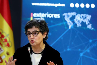 La ministra de Asuntos Exteriores, Arancha González Laya, informó ayer sobre la negociación. EMILIO NARANJO