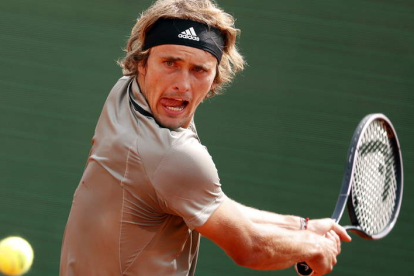 Alexander Zverev elimina en dos sets a Bautista. SEBASTIEN NOGIER