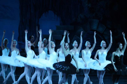 Una escena de ‘El lago de los cisnes’ a cargo del Ballet Nacional Ruso de Serguei Radchenko. DL
