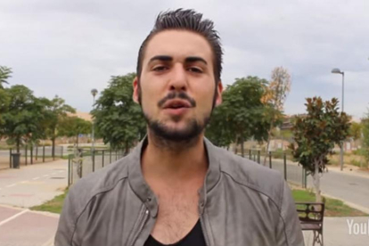 El 'youtuber' Álvaro Reyes, en una captura de uno de sus vídeos, colgado en su canal de Youtube.