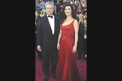 Catherine Zeta Jones con su inseparable marido,  Michael Douglas.