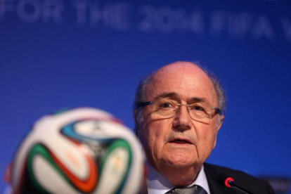 El presidente de la FIFA Joseph Blatter, durante una conferencia de prensa, el jueves, en Costa de Sauípe, Bahia (Brasil).