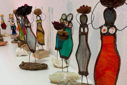 Imagen de algunas de las piezas que componen la colección ‘20 mujeres’ de Rosa García. DL