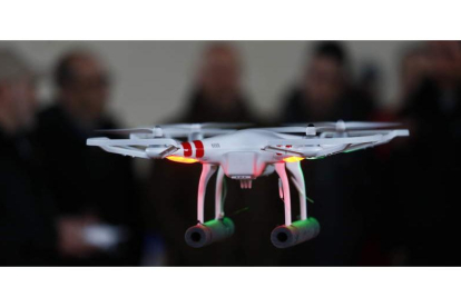 León prepara el encuentro internacional de especialistas en drones que se celebra el próximo mes en la Escuela de Industriales. RAMIRO