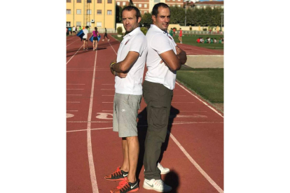 José Enrique Villacorta y Víctor Rubio viajan a Doha para inspeccionar el escenario del Mundial 2019. DL