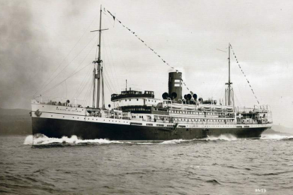 Fotografía de la muestra sobre el transatlántico ‘Santa Isabel’. DL