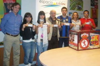Los premiados del Diario de León, con su entrada