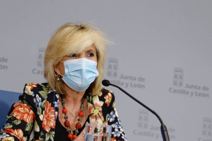 La consejera de Sanidad, Verónica Casado, informa sobre la situación epidemiológica en Castilla y León. EFE/NACHO GALLEGO