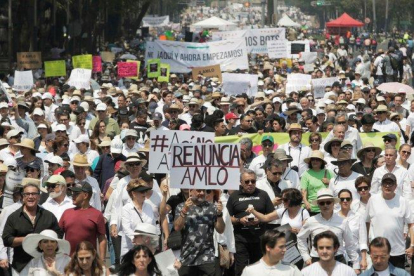 Protestas en México en contra del presidente Andrés Manuel López Obrador.