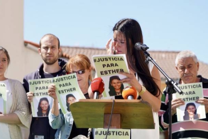 Concentración ciudadana en Traspinedo (Valladolid) en recuerdo de Esther López y para pedir justicia. EFE