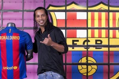 Ronaldinho, en febrero del 2017, cuando se incorporó al Barça como embajador del club.