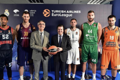 Acto de presentación de la Euroliga, con jugadores de los equipos españoles que participan en la competición.