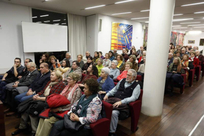 Lleno de Esclerosis Múltiple. MARCIANO PÉREZ