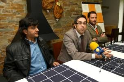 Alfredo Marqués, José de la Riba y Nacho Sánchez, ayer en el restaurante De Floriana